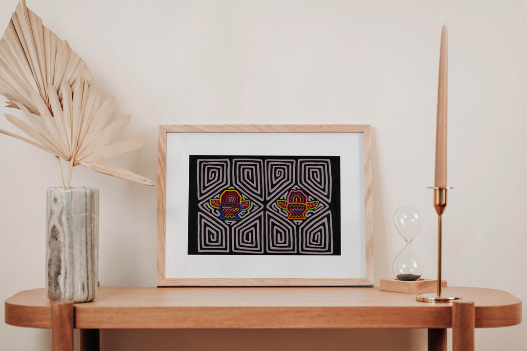 Black And Gray Flower Pot Mola