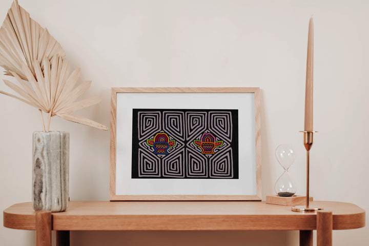 Black And Gray Flower Pot Mola