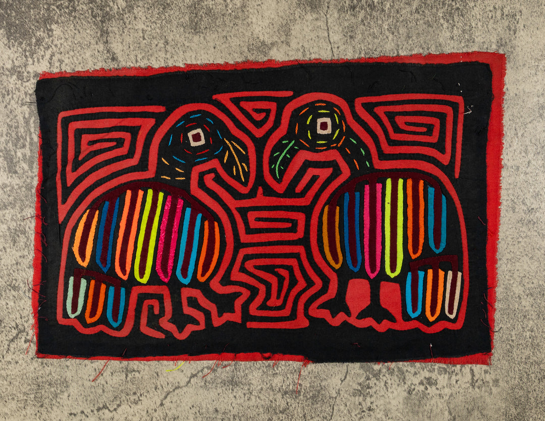 Black And Red I Am Lost Me Too Mola