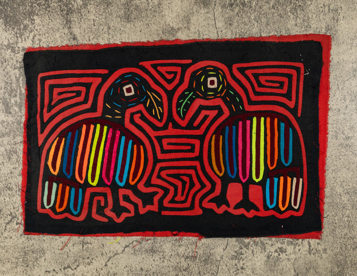Black And Red I Am Lost Me Too Mola