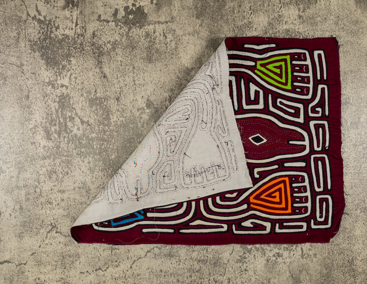 Maroon And White Creepy Crawly Things Mola