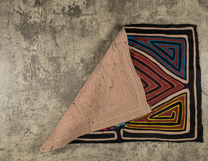 Black And Brown Classic Design Mola