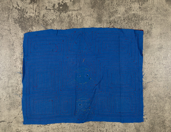 Burgundy And Blue Cat Stack Mola