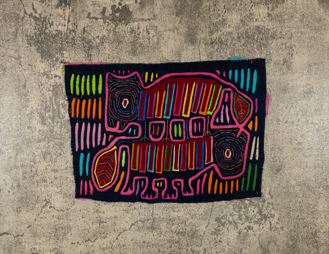 Black And Pink Jungle Taxi Cab Mola