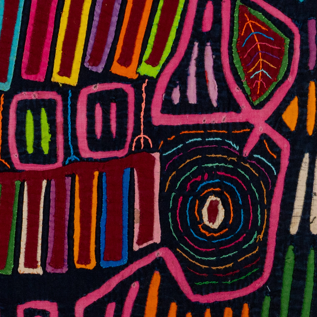 Black And Pink Jungle Taxi Cab Mola
