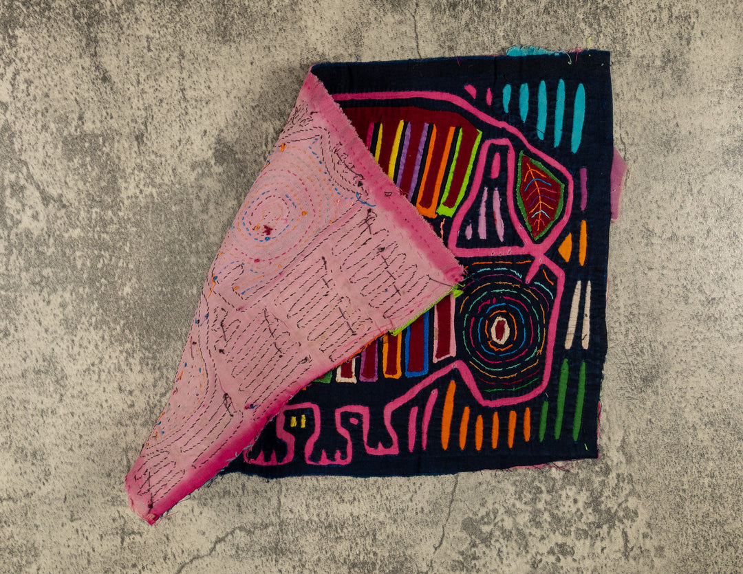 Black And Pink Jungle Taxi Cab Mola