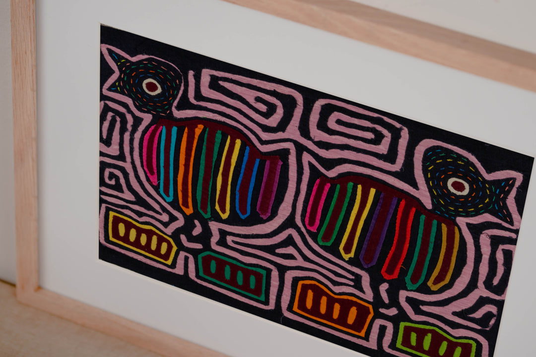 Black And Pink Wake The Town Mola