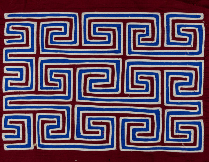 Machine-Stitched Classic Design Mola