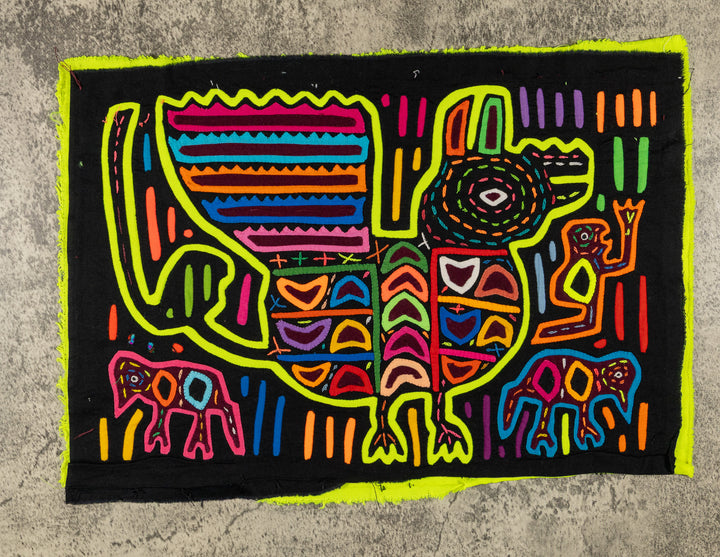 Black And Chartreuse King Of The Jungle Mola