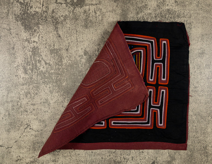 Machine-Stitched Classic Design Mola