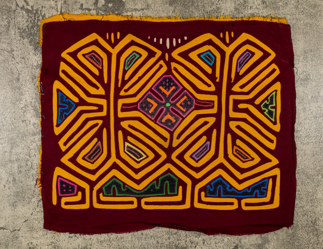Machine-Stitched Classic Design Mola