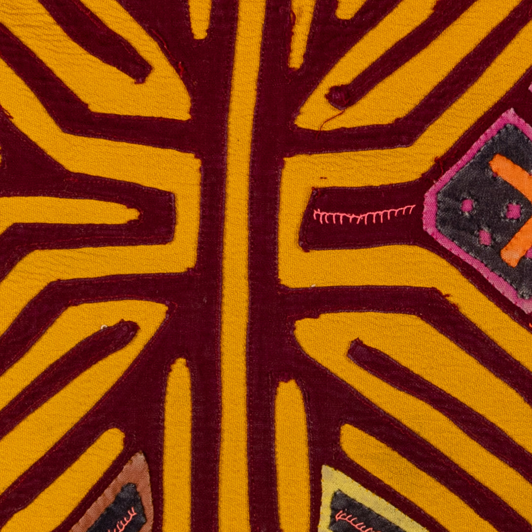 Machine-Stitched Classic Design Mola