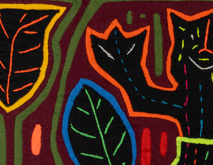 Burgundy And Green Top Cat Mola