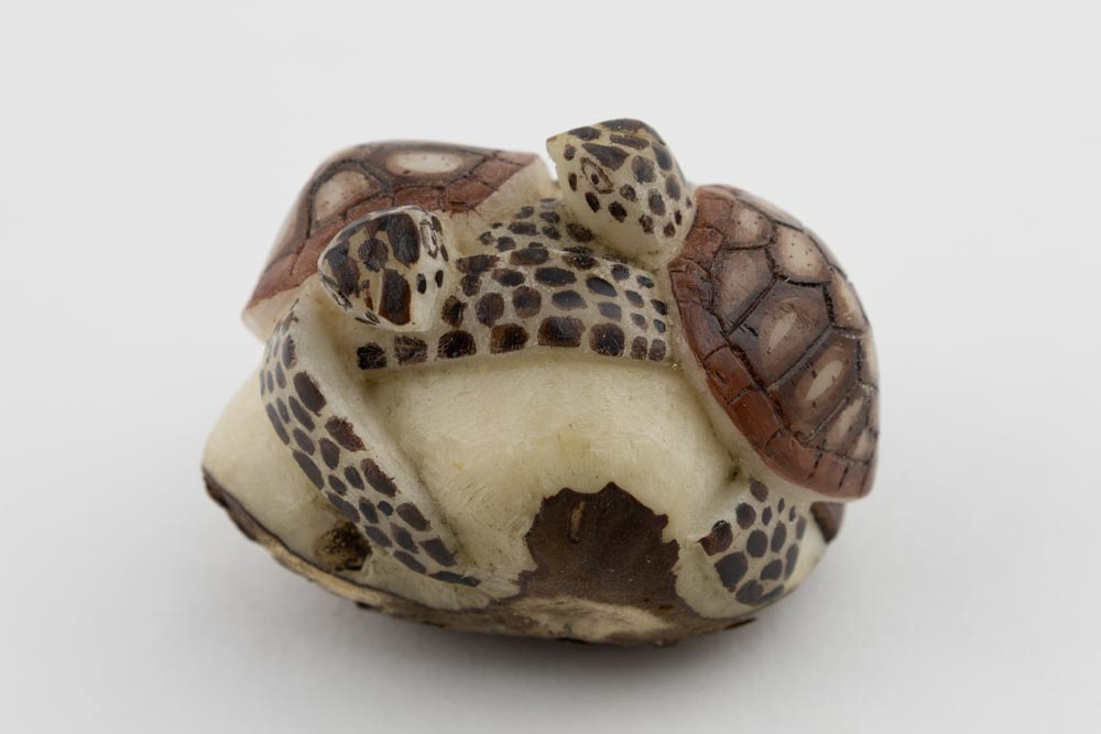 Wounaan 2 Sea Turtle Tagua Nut Hand Carved