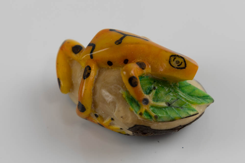Wounaan Indian Golden Tagua Nut Frog Carving