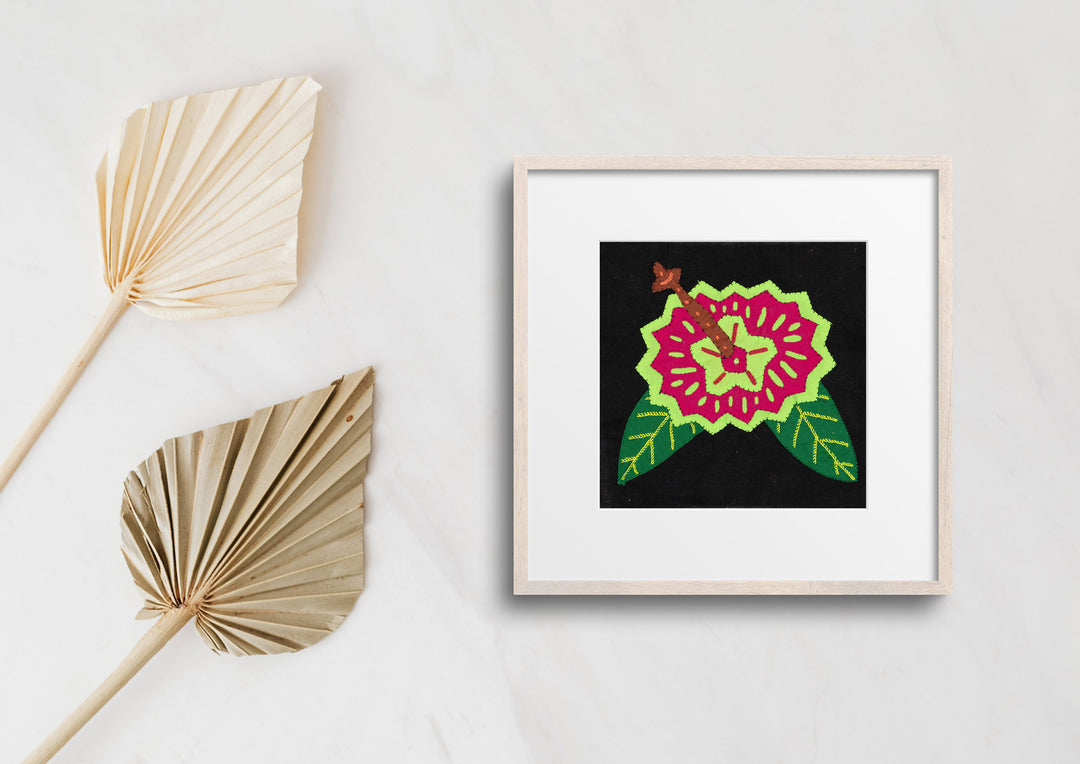 Green And Pink Flower Molita
