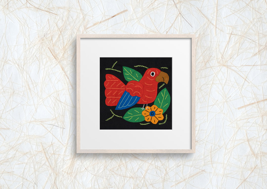Red And Blue Parrot Bird Molita