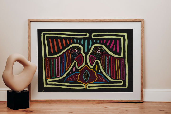 Black Green Gossip Bird Mola