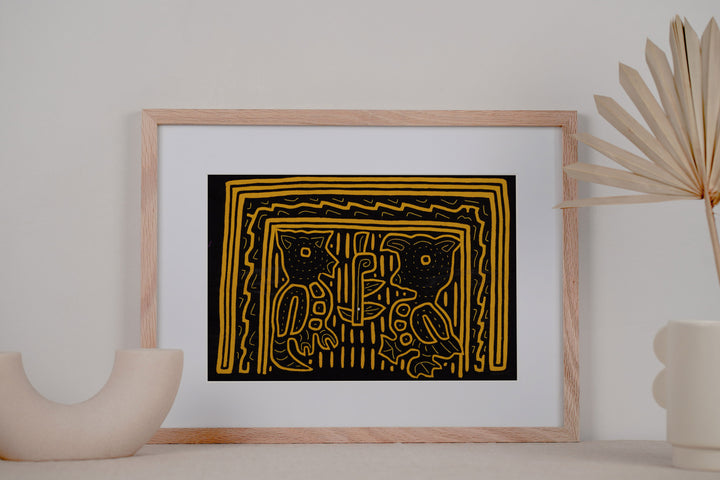 Black Yellow Rainforest Jungle Critter Mola