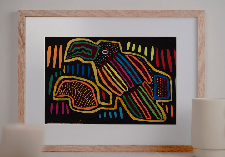 Toucan Parrot with Nutcracker Beak Mola