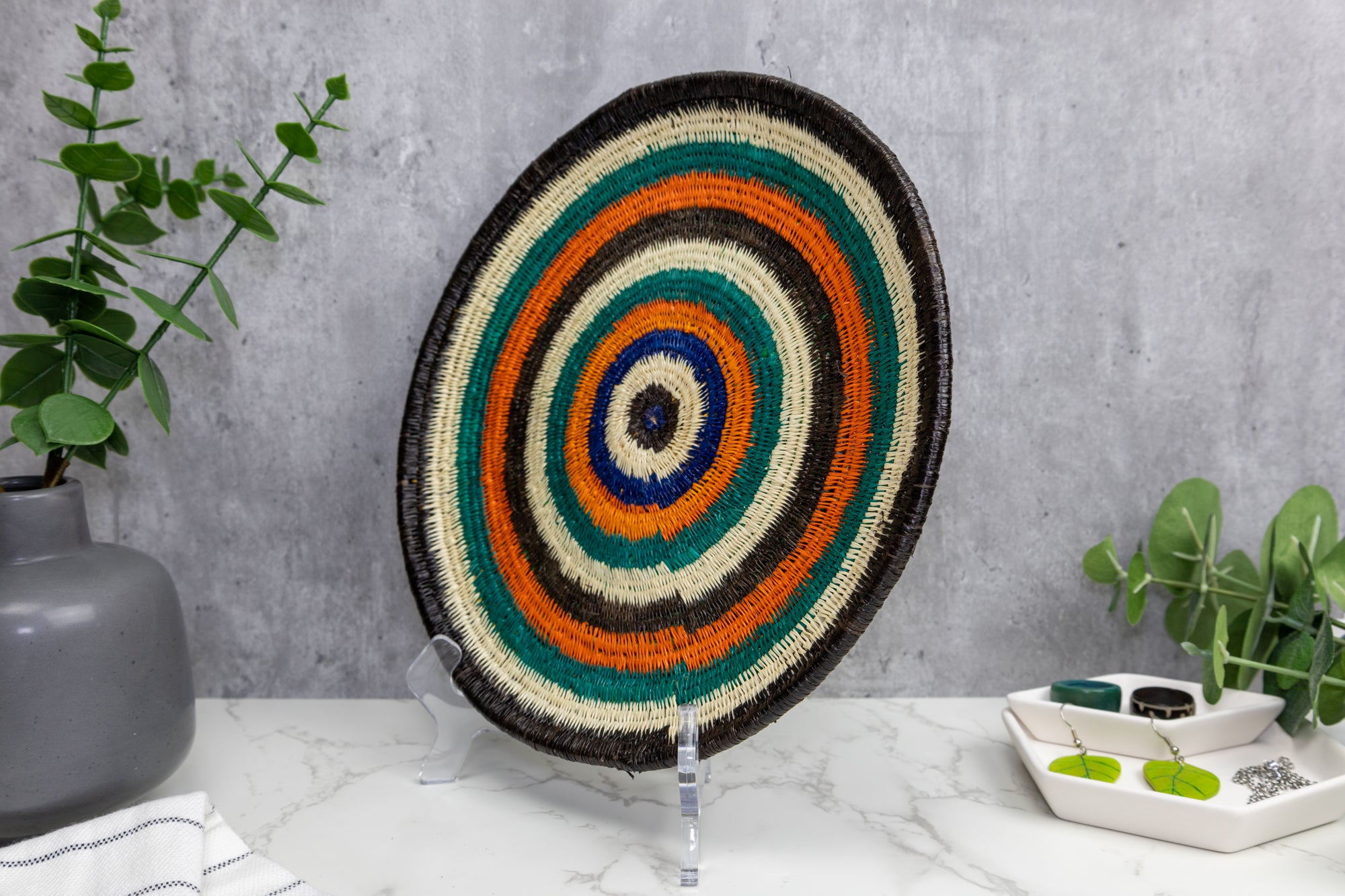 Tropical Circle Woven Basket Plate