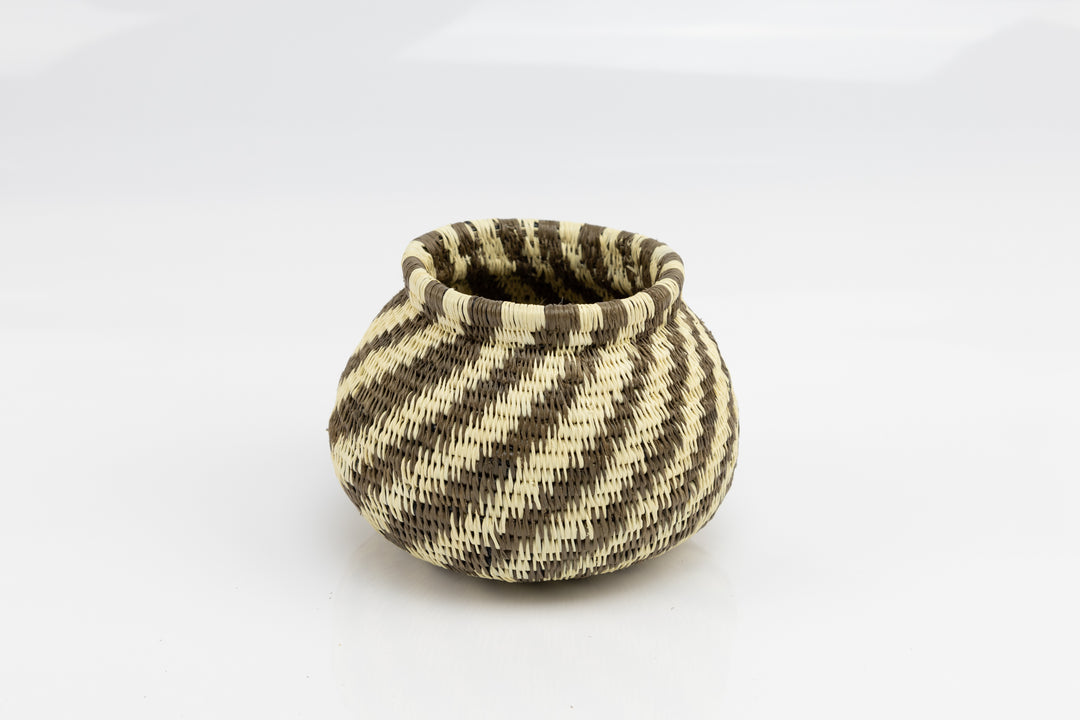 Wounaan Indian Hand Woven Spiral Panama Basket