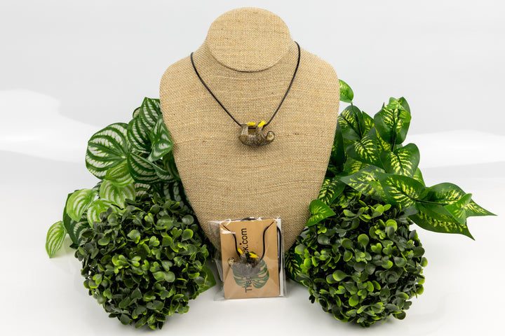 El Perezoso Tagua Necklace