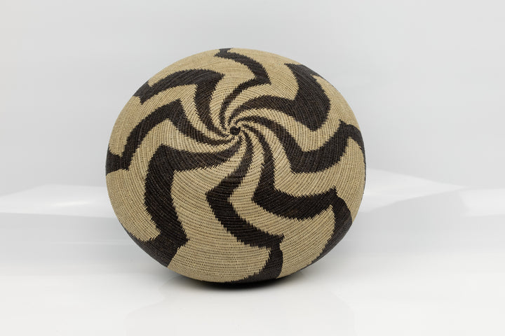 Wounaan Indian woven black and tan large basket Panama art