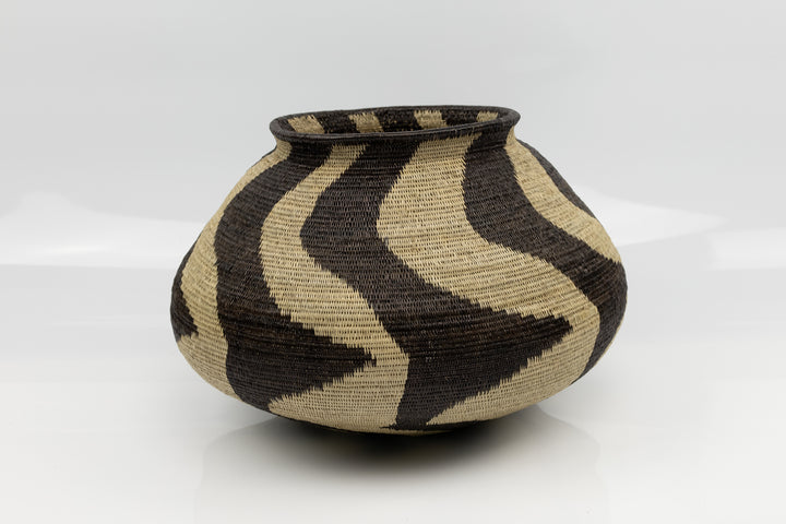 Wounaan Indian woven black and tan large basket Panama art