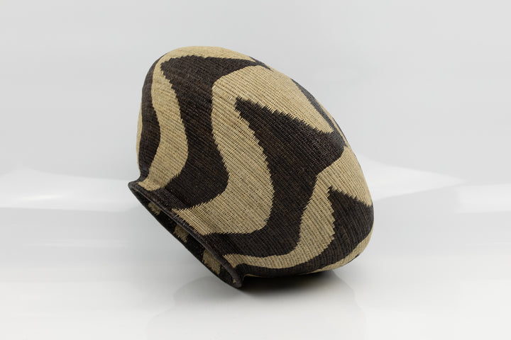 Wounaan Indian woven black and tan large basket Panama art