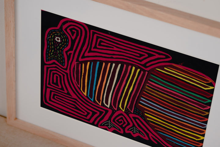 Two Toucan Optical Illusion Mola