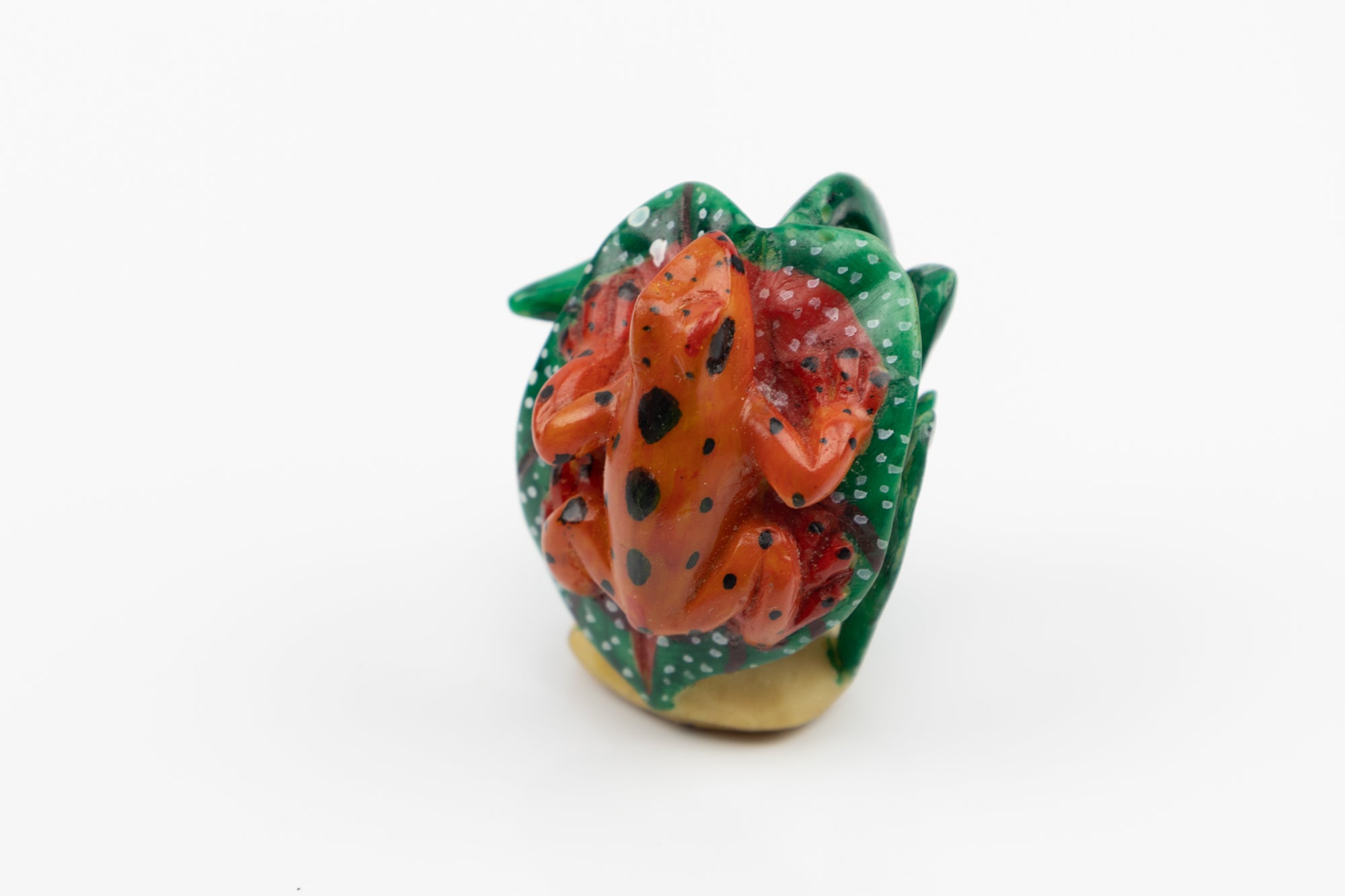 Wounaan Indian Poison Dart Frog Tagua Carving