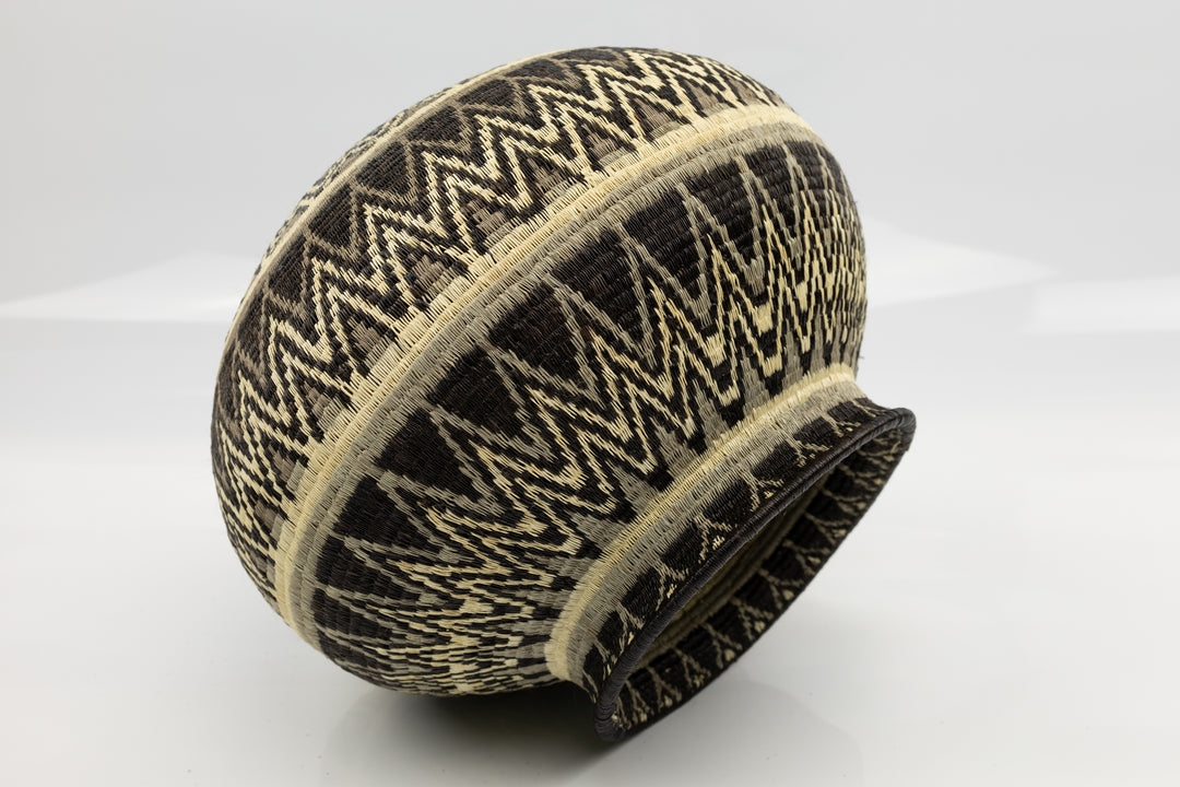 Wounaan Indian woven black and White and gray large basket Panama art Southwest design