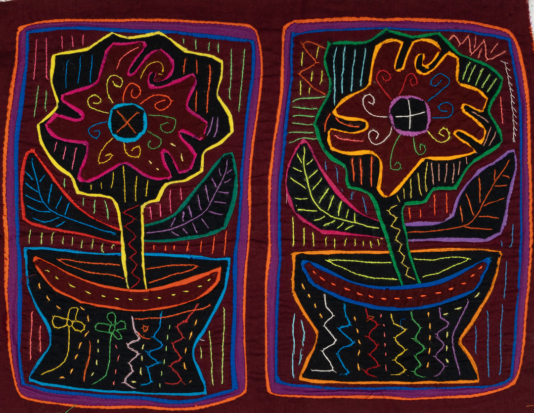Potted Patunia Flower Mola