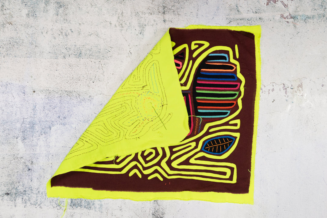 Optical Illusion Chartreuse Fancy Fowl Mola
