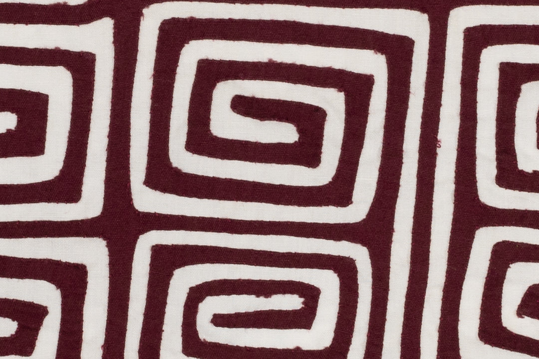 Burgundy and White Hollywood Squares Mola