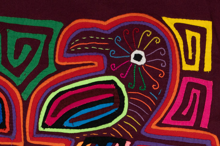Coy Lovebird Mola