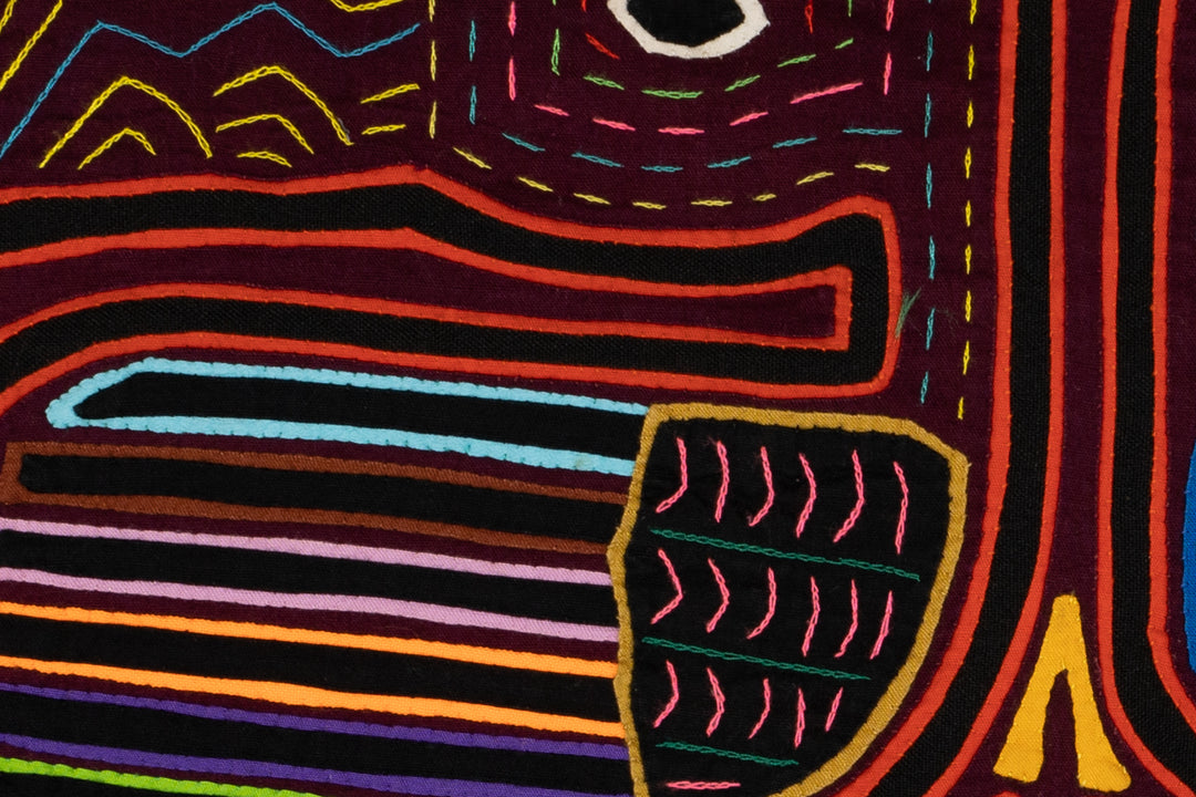 Two Toucan Optical Illusion Mola