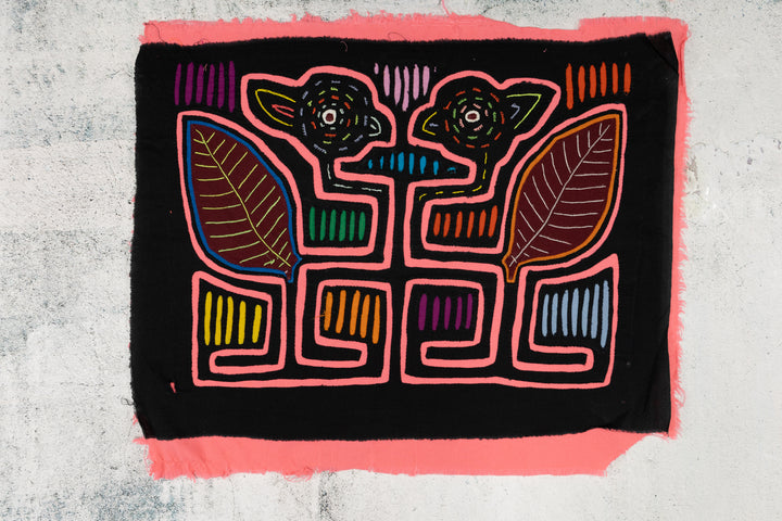 Pink Talking Bird Head Optical Illusion Mola