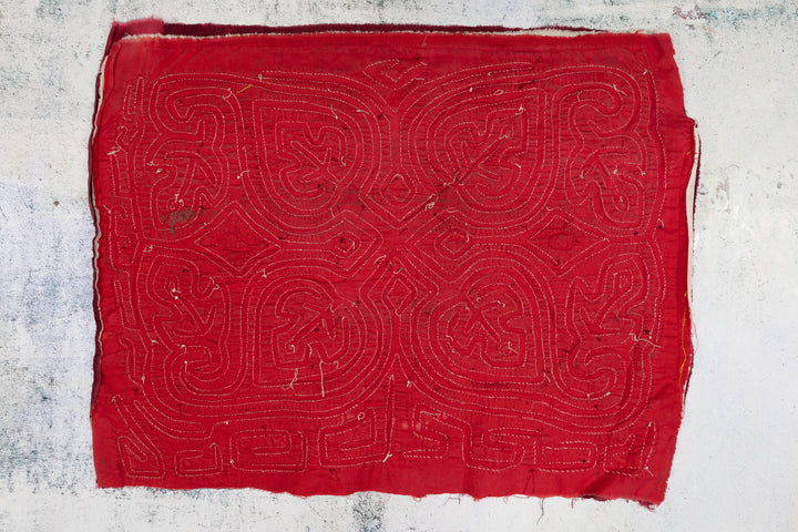 Vintage Red and White Anchor Mola