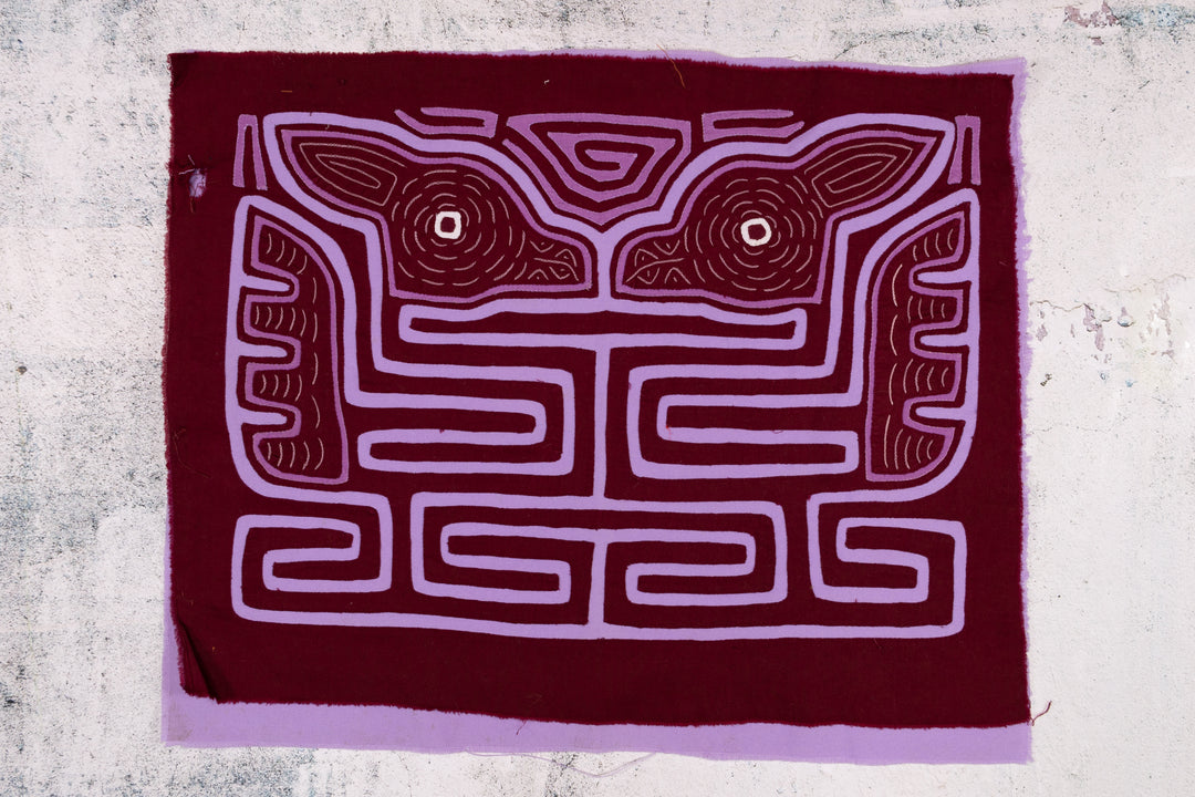 Lavender Purple Bird Optical Illusion Mola