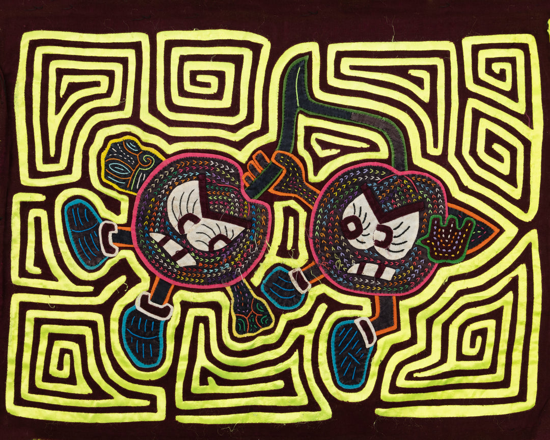 Dancing M&M Panama Mola