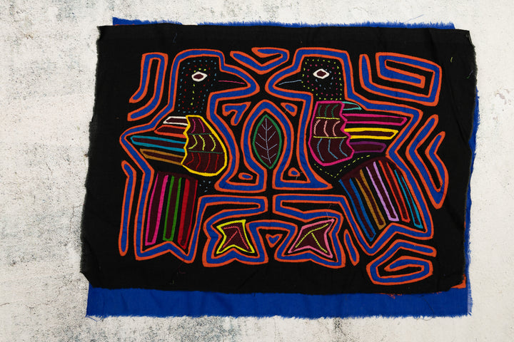 Rainbow Blackbird Mola