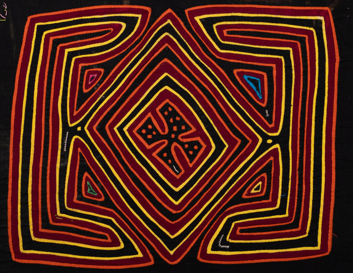 Black Red Yellow Maze Mola