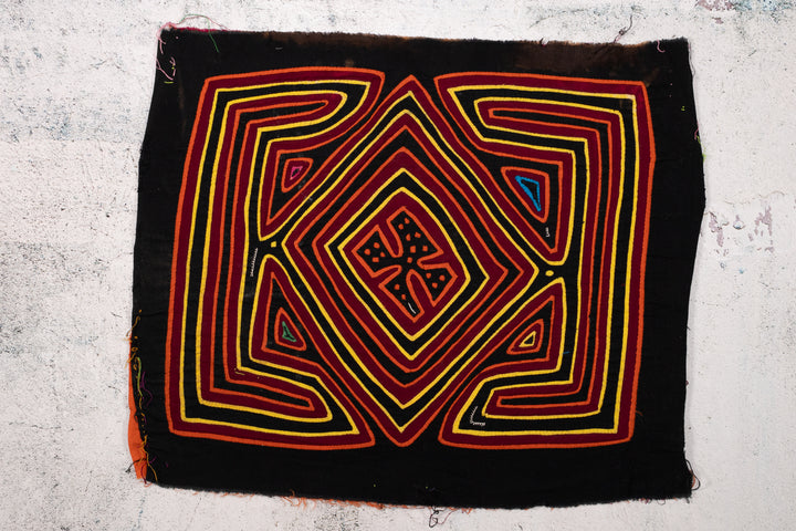 Black Red Yellow Maze Mola