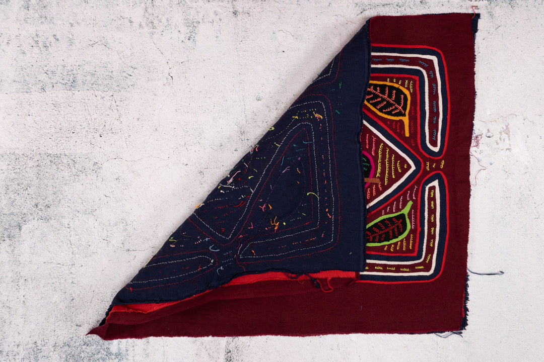 Symmetry Burgundy Parrot Bird Mola