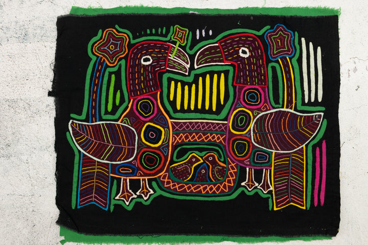 Jungle Family Affair Mola