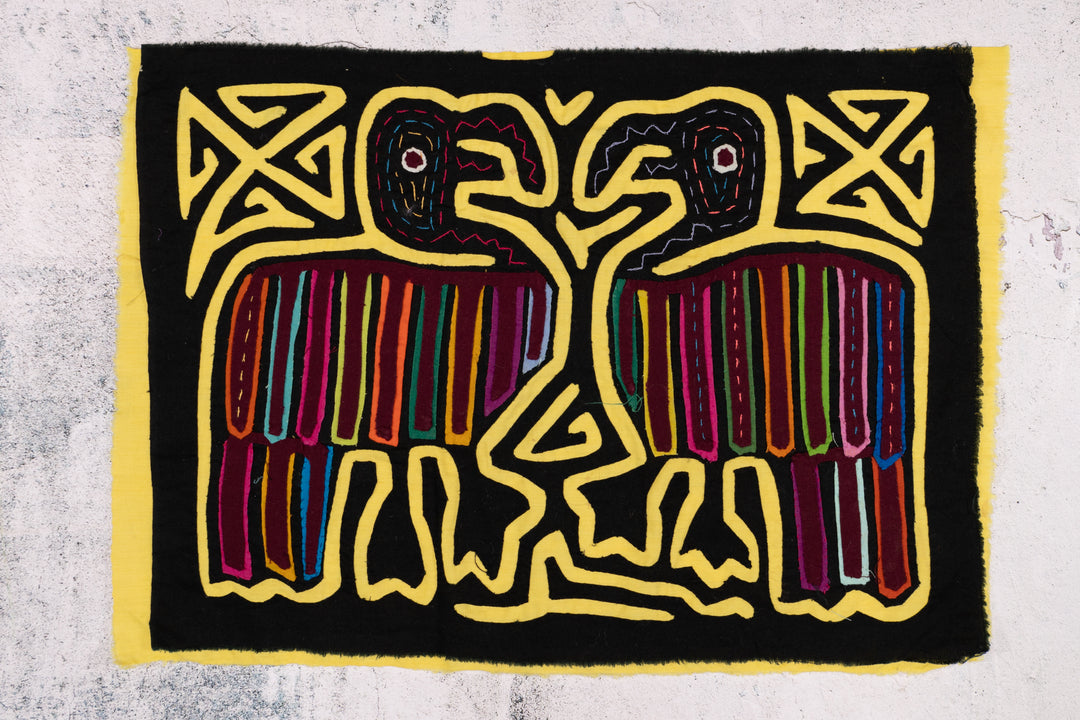 Yellow Black Gossip Bird Mola
