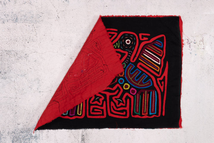 Black Red Lovebird Mola