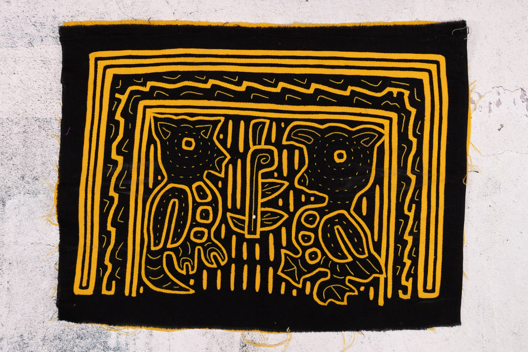 Black Yellow Rainforest Jungle Critter Mola